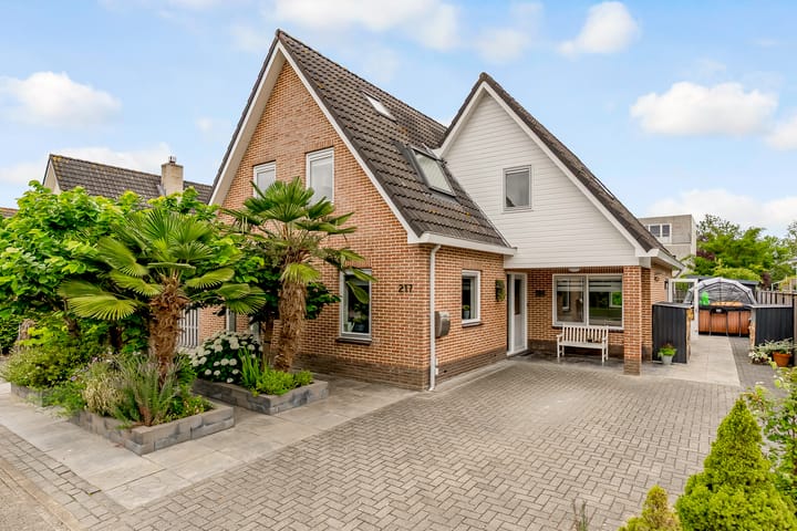 Beukenhof 217 in Lelystad photo