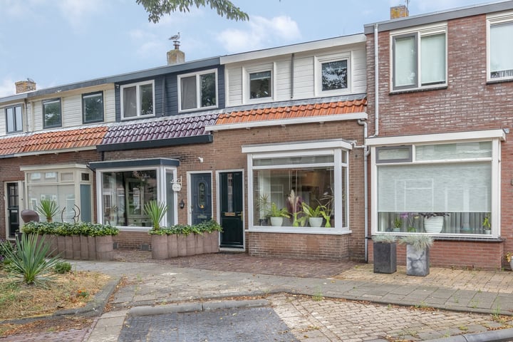Beukenkampstraat 57 in Den Helder photo