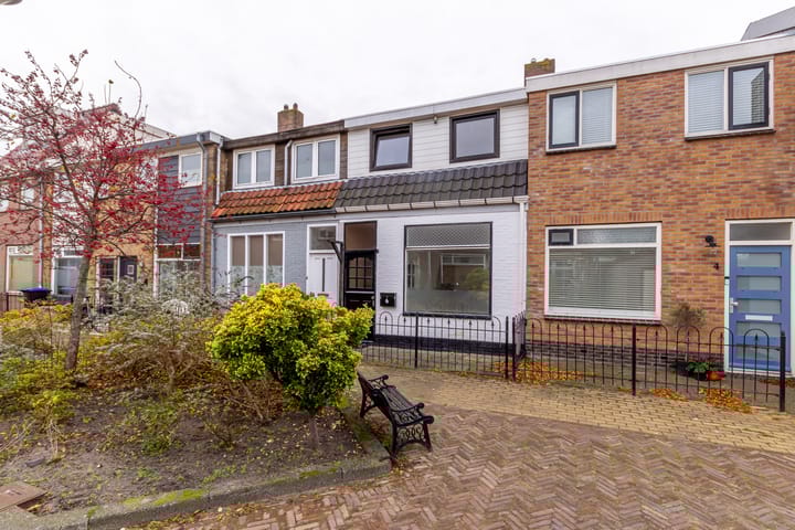 Beukenkampstraat 6 in Den Helder