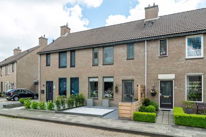 Beukenlaan 10 in Dokkum