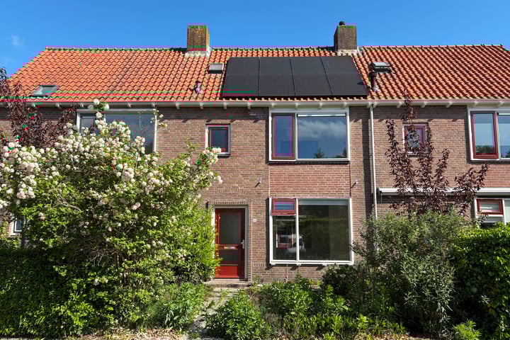 Beukenlaan 15 in Hattem foto