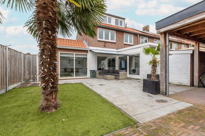 Beukenlaan 50 in Loosdrecht