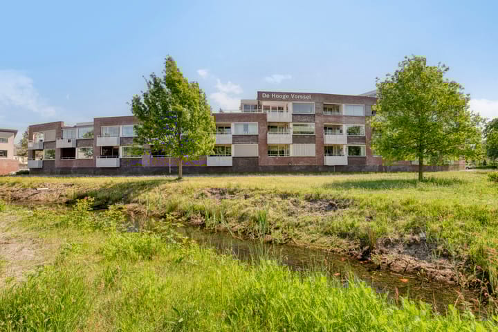 Photo of property Biezenloop 117, Heesch