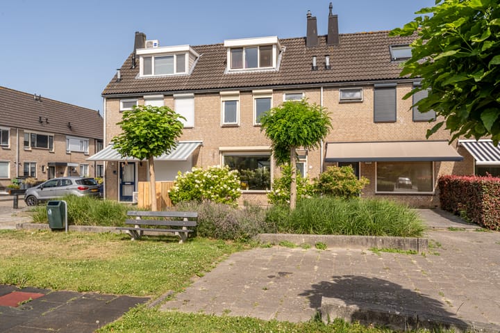 Biezensnijder 3 in Puttershoek