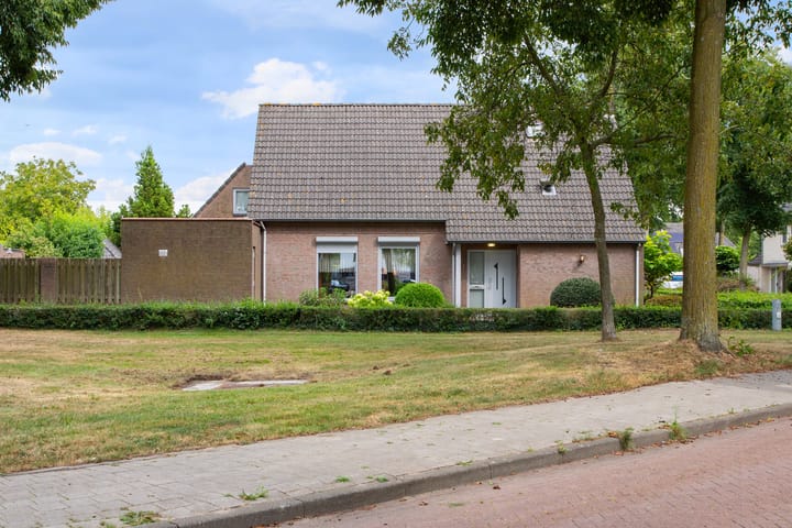 Biezeveld 7 in Bladel