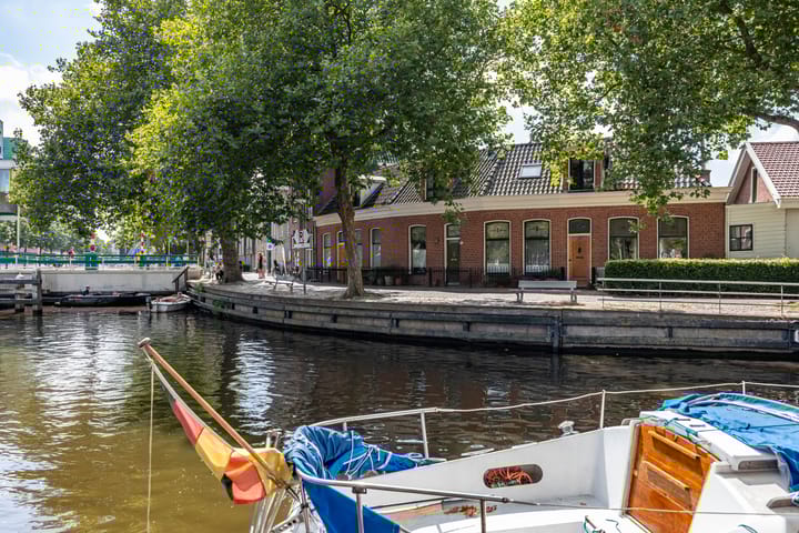 Bij de Sluis 4 in Groningen photo