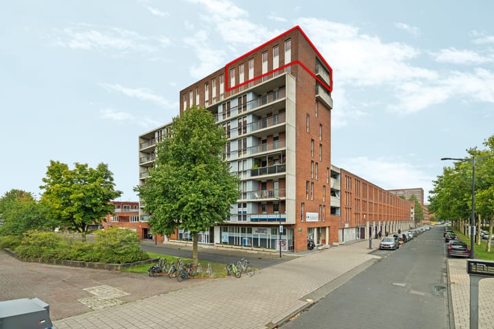 Bijlmerdreef 838 in Amsterdam photo