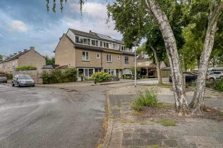 Bilderdijklaan 24 in Hazerswoude-Rijndijk