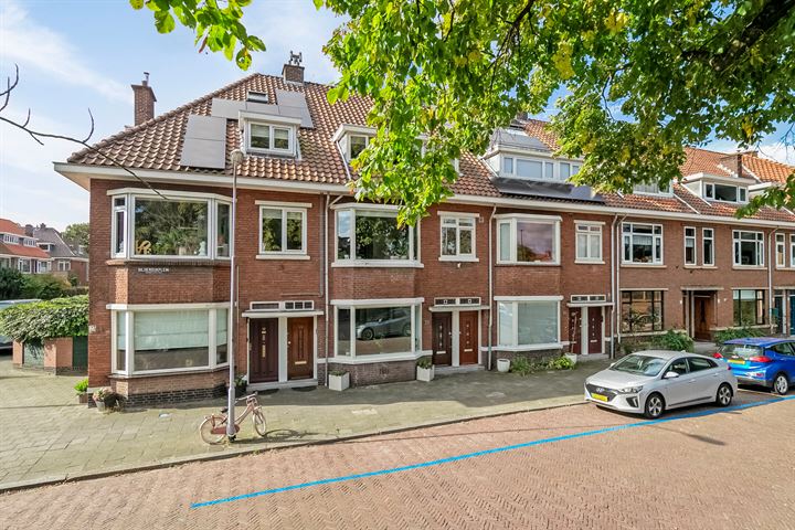 Bilderdijkplein 27 in Voorburg