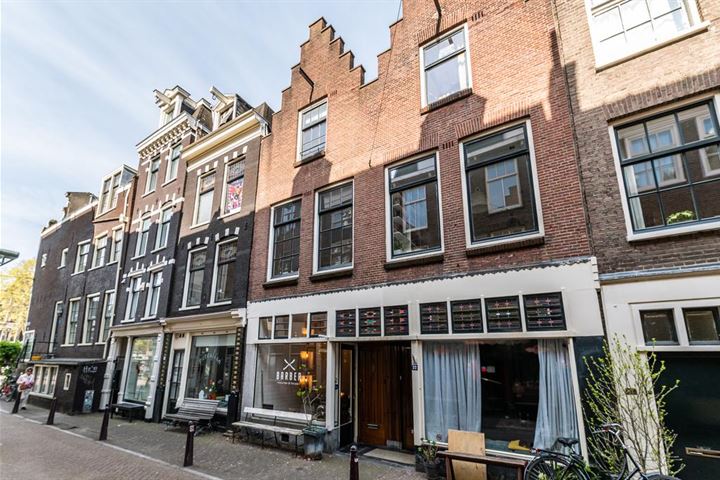 Binnen Oranjestraat 24 in Amsterdam