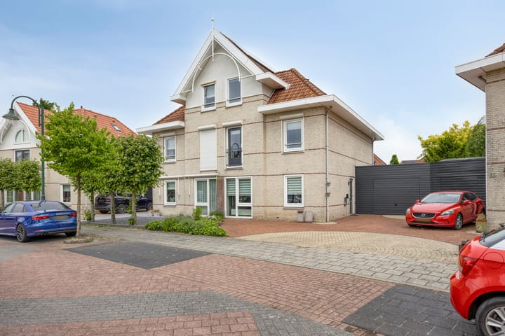 Binnenkamer 44 in Tholen