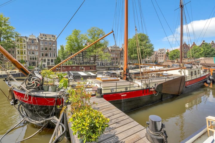 Binnenkant 23L in Amsterdam foto