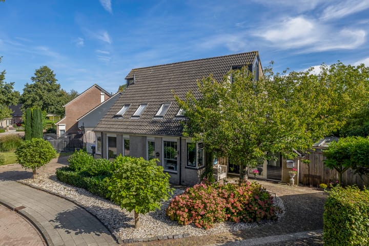Binnenveen 13 in Nijeveen