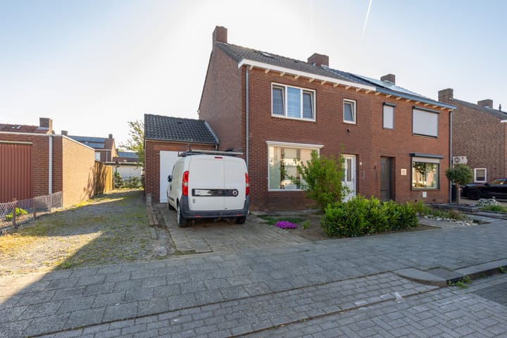 Binnenweg 1 in Maasbracht