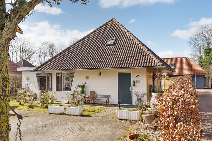 Photo of property Binnenweg 102, Nijeveen