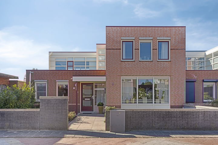Photo of property Bisschop Ludgerstraat 44, Zaltbommel