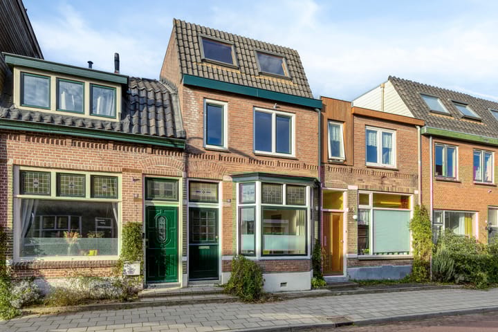 Photo of property Bisschopsweg 64, Amersfoort