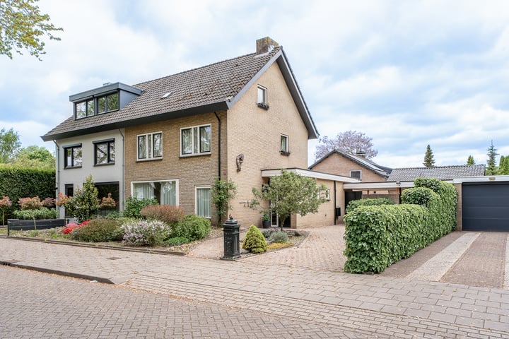 Photo of property Bizetplantsoen 41, Tilburg