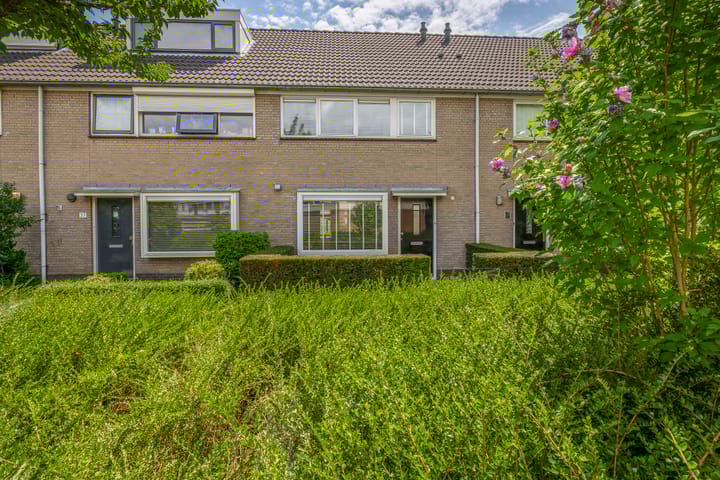 Photo of property Bizetstraat 36, Capelle aan den IJssel