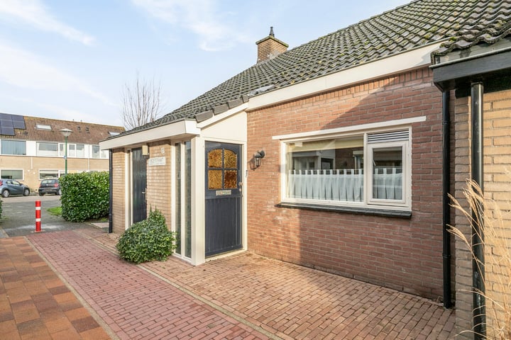 Bizetstraat 37 in Bunschoten-Spakenburg