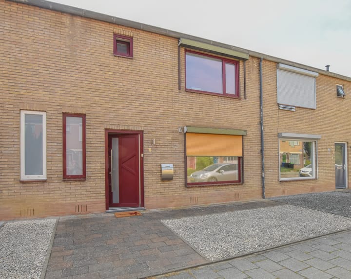 Bizetstraat 6 in Axel