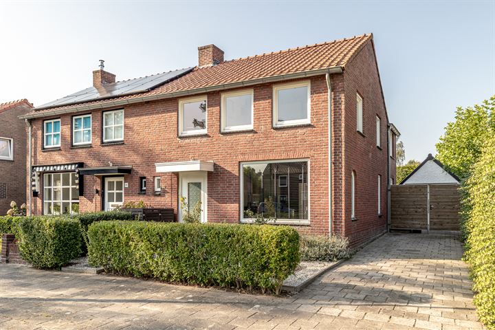 Bladerstraat 31 in Ulvenhout