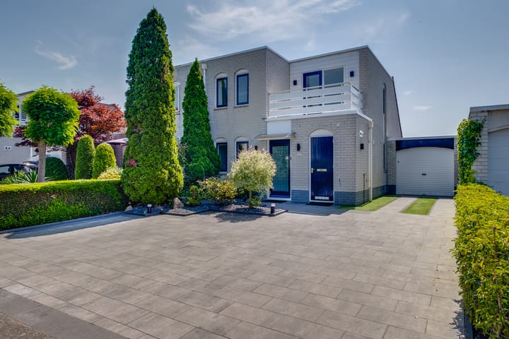 Photo of property Blauwe Reiger 42, Lathum