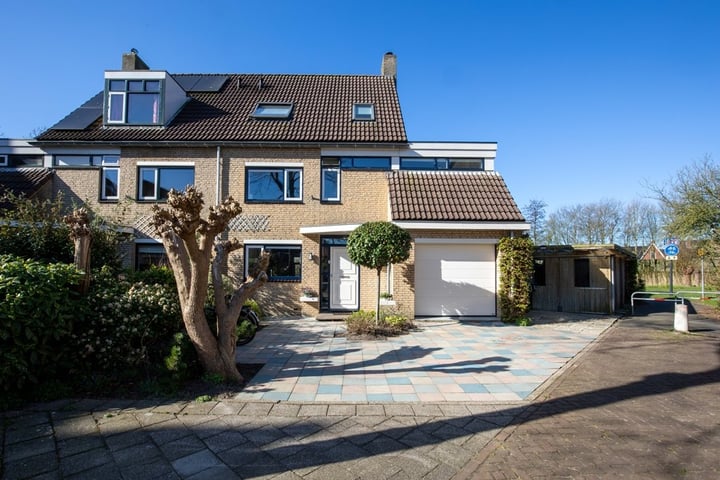 Photo of property Blauwkarper 4, Leiden