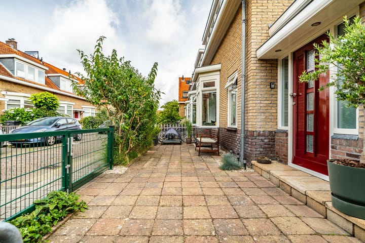 Blekenbergstraat 2 in Haarlem foto