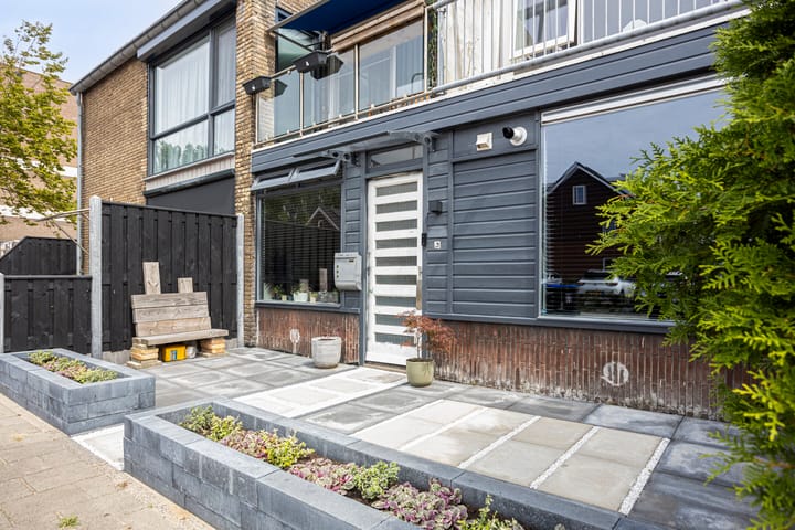 Photo of property Bleyenhoevelaan 3, Velsen-Noord