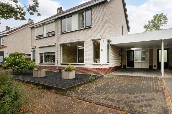 Blijenburghsweer 23 in Sliedrecht
