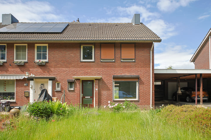Photo of property Bloemenweg 47, Sittard
