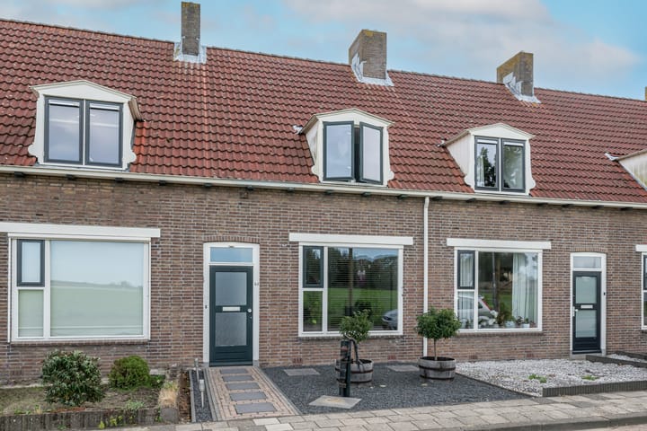 Photo of property Bloemstraat 49, Achthuizen
