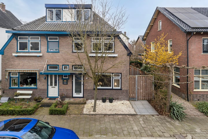 Bloemwijklaan 9 in Apeldoorn