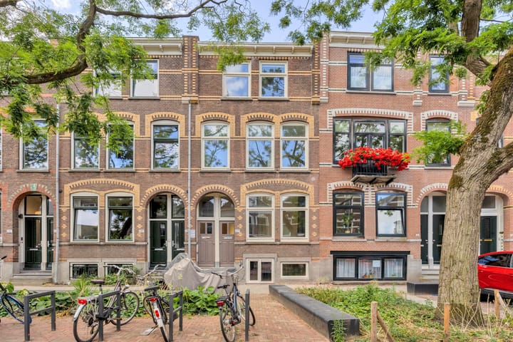 Blommersdijkselaan 30B in Rotterdam foto