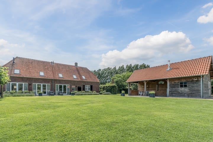 Photo of property Bobbenagelseweg 4, Sint-Oedenrode