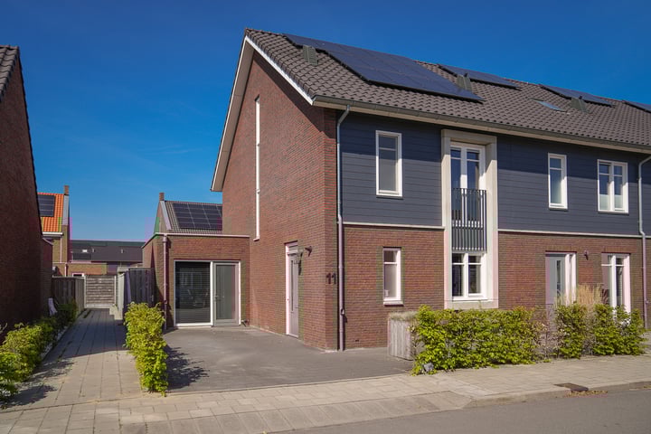 Boekweitveld 11 in Beneden-Leeuwen