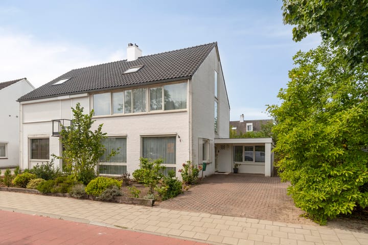 Boerhaavelaan 1 in Helmond foto