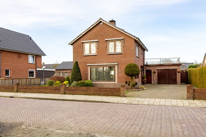 Boerhaavelaan 2 in Vriezenveen