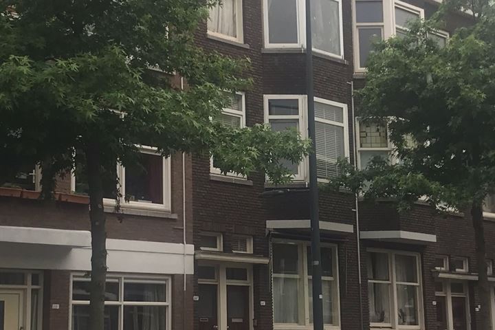 Boerhaavelaan 66B-2 in Schiedam foto