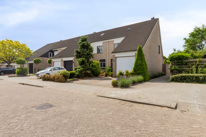 Boezemvliet 31 in Maasdam