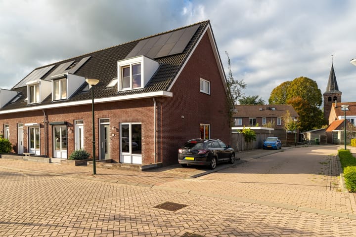 Bollenhoef 20 in Eethen