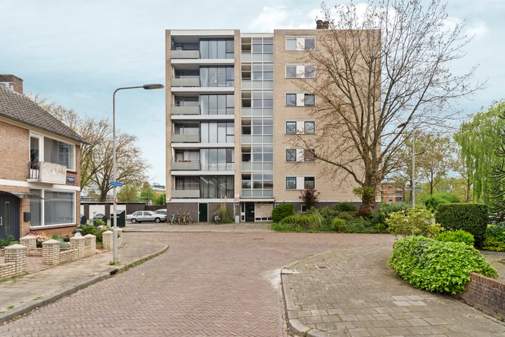 Bontekoestraat 1-4 in Arnhem