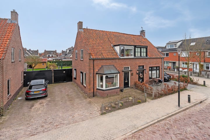Photo of property Boompjes 15, Bunschoten-Spakenburg