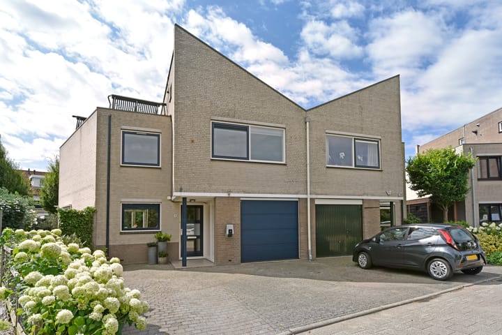 Bootshaak 9 in Nieuwkoop