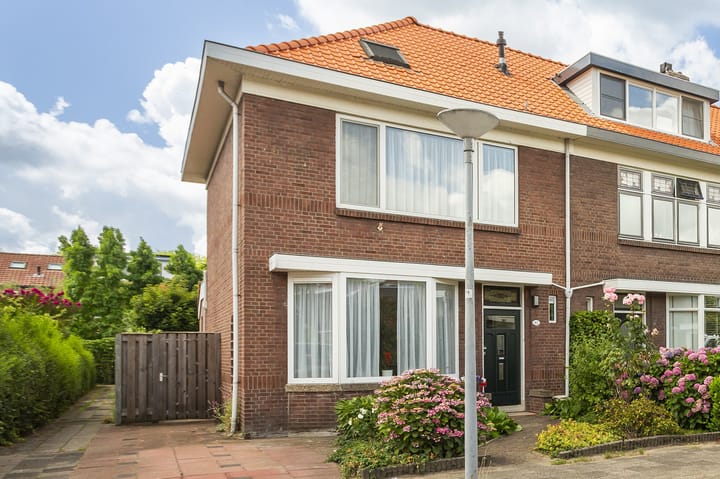 Photo of property Borchsatelaan 62, Rotterdam