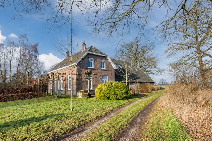 Photo of property Borculoseweg 112, Neede