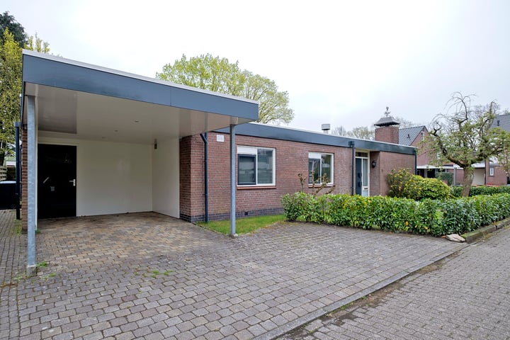 Photo of property Borgerbrink 18, Emmen