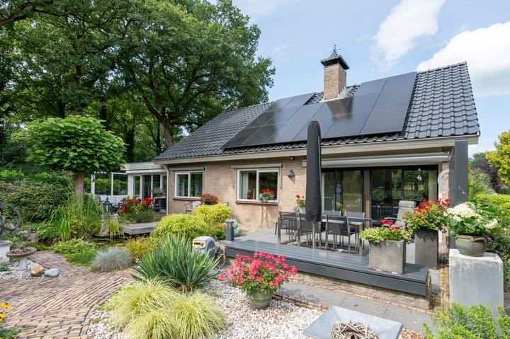 Photo of property Borgerbrink 50, Emmen