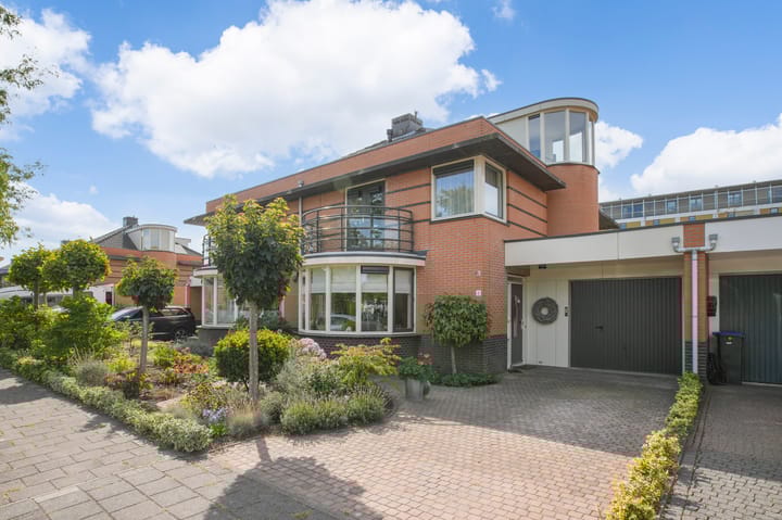 Borneolaan 6 in Huizen